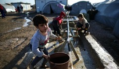 Trẻ em Syria từ Coban ở trại tị nạn trong thành phố Suruç, Thổ Nhĩ Kỳ. 01 tháng 2 năm 2015.