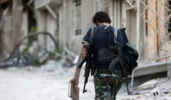 Một chiến binh thuộc thành phần chống chính phủ tại Syria (Nguồn: AFP)