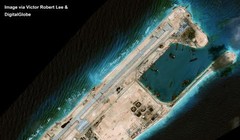 Sân bay quân sự trên đảo nhân tạo Trung Quốc