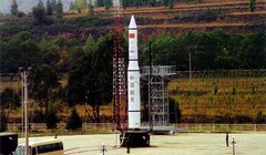 Chuẩn bị phóng tên lửa đánh chặn mang đầu đạn KT-1 Trung Quốc