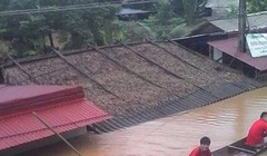 Mưa lũ gây ngập lụt, thiệt hại nặng ở huyện vùng cao Quan Hóa (Thanh Hóa) - Ảnh do người dân cung cấp chiều 3-8