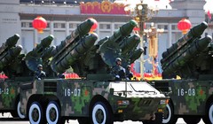 Trung Quốc sẽ giới thiệu nhiều loại vũ khí mới "chưa từng xuất hiện" tại lễ duyệt binh. Ảnh: CNN