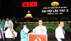 Các đại biểu bầu BCH khóa mới. Ảnh: VGP/Phan Hoàng