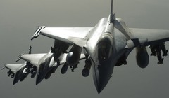 Kinh hoàng không quân đồng minh không kích khu chế xuất dầu IS