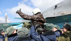 Người hùng được tiếp đón nồng nhiệt ở quê nhà