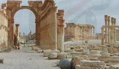 Máy bay quân sự Syria hạ cánh xuống sân bay Palmyra