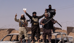 IS phá hoại cả nghĩa trang người Công giáo ở Deir Ezzor