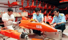 Máy bay UAV-02 của  Viện Kỹ thuật quân sự Phòng không - không quân