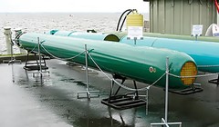 Ngư lôi chống ngầm tự dẫn độ sâu lơn UGST