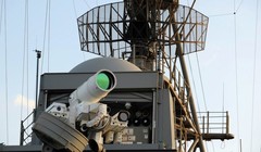 Vũ khí laser đang được phát triển mạnh ở Mỹ và Nga