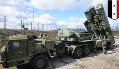 Hệ thống tên lửa S-400 của lực lượng phòng không viễn chinh bảo vệ căn cứ Hmeymin Latakia