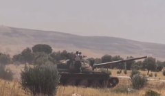 Xe tăng quân đội Syria trên chiến trường Đông Ghouta
