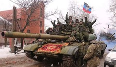 Binh sĩ lực lượng dân quân Donetsk trên chiến tuyến