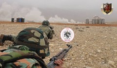 Binh sĩ quân đội Syria huấn luyện chiến đấu