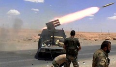 Pháo phản lực quân đội Syria tập kích phiến quân