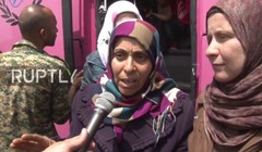 Người dân Syria trả lời phỏng vấn khi về đến Aleppo