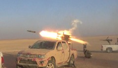 Pháo binh - tên lửa quân đội Syria tấn công IS trên chiến trường Palmyra, khu mỏ Arak