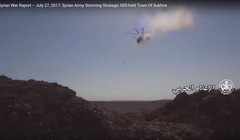 Trực thăng tấn công không quân Nga phóng rockets yểm trợ quân đội Syria tấn công thị trấn Al-Sukhnah