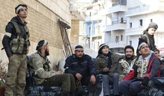 Một nhóm chiến binh "bạo loạn" trong liên minh chống khủng bố do Mỹ hậu thuẫn ở Syria
