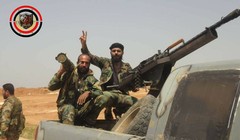 Tổ hỏa lực của lữ đoàn Lá chắn Qalamoun trên chiến trường phía đông tỉnh Hama