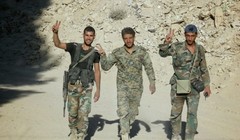 Binh sĩ quân đội Syria chiến đấu ở quận Ayn Tarma - ảnh Masdar News