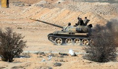 Quân đội Syria tiếp tục tấn công trên chiến trường Hama - ảnh minh họa Masdar News