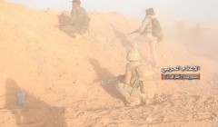 Binh sĩ quân đội Syria, tiến công trên hướng căn cứ quân sự T-2. Ảnh video truyền thông Hezbollah