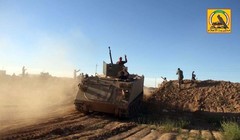 Lực lượng quân sự Iraq tiến công trên vùng sa mạc biên giới với Syria. Ảnh minh họa Masdar News