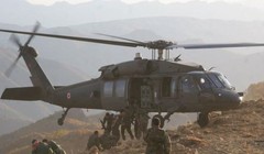 Binh lĩnh Thổ Nhĩ Kỳ đổ bộ từ trực thăng, tấn công lực lượng dân quân người Kurd - ảnh minh họa Muraselon