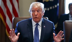 Tổng thống Donald Trump tuyên bố sẽ có phản ứng sớm với vụ tân công hóa học ở Syria - ảnh minh họa Washington post