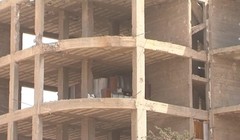 Ngôi nhà cao tầng, phía hầm ngầm chính là nhà tù nổi tiếng  Al-Tawba  (Nhà tù dành cho người kháng chiến) “Prison of Repentance”, ảnh minh họa MasdarNews