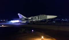 Máy bay ném bom Su-24 Nga xuất kích tấn công lực lượng Hồi giáo cực đoan ở Daraa. Ảnh minh họa Masdar News