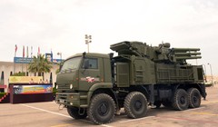 Hệ thống xe Pantsir S1 bảo vệ sân bay Khmeimim ở Latakia. Ảnh minh họa Masdar News