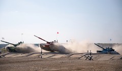 Các xe tăng tham gia hội thao "Tank Biathlon", ảnh TVZvezda