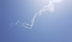 Tên lửa phòng không Israel bắn hạ máy bay Syria. Ảnh minh họa South Front