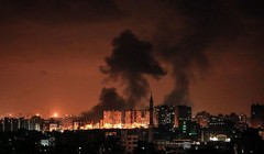 Không quân Israel không kích dải Gaza. Ảnh Quds News Network