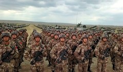 Các đơn vị quân đội Nga - Trung Quốc tham gia cuộc diễn tập Vostoc - 2018. Ảnh TVZvezda.