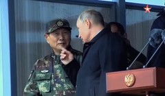 Tổng thống Nga Vladimir Putin và Bộ trường quốc phòng Trung Quốc tham gia cuộc diễn tập. Ảnh minh họa video