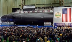 Lễ hạ thủy tàu ngầm nguyên tử Delaware (SSN791) của Hải quân Mỹ. Ảnh: Wavy.com.