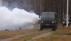 Xe tiêu tẩy sử dụng động cơ phản lực TMS-65 của bộ đội phòng hóa. Ảnh minh họa video