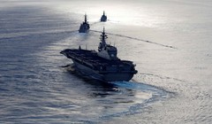 Tàu khu trục đổ bộ trực thăng lớp Izumo Kaga © Ảnh REUTERS / Kim Kyung-Hoon.