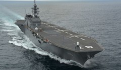 Khu trục hạm đổ bộ trực thăng Izumo Nhật Bản, ảnh minh họa ABS-CBN.