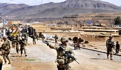 Binh sĩ Mỹ đi tuần ở Afghanistan. Ảnh minh họa Task & Purpose