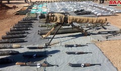 Quân dội Syria thu giữ vũ khí của lực lượng Hồi giáo cực đoan ở Damascus, Quneitra. Ảnh SANA.