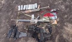 Vũ khí trang bị của nhóm IS bị tiêu diệt trên chiến trường sa mạc Damascus. Ảnh South Front