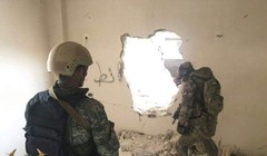 Lính đánh thuê Nga huấn luyện binh sĩ đơn vị vũ trang địa phương ở Syria. 