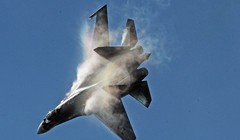 Tiêm kích đa nhiệm chiếm ưu thế trên không Su-35S. Ảnh minh họa: Rusian Gazeta.