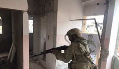 Lính đánh thuê Nga hướng dẫn quân tình nguyện Syria chiến đấu chống khủng bố. Ảnh Rusvesna