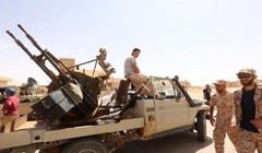 Các tay súng thuộc lực lượng Quân đội Quốc gia Libya (LNA) tiến công về Tripoli. Ảnh minh họa: South Front.