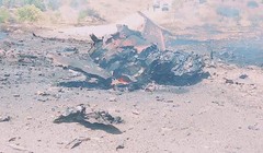 Mảnh xác chiếc máy bay Mirage F-1 của GNA bị bắn hạ.